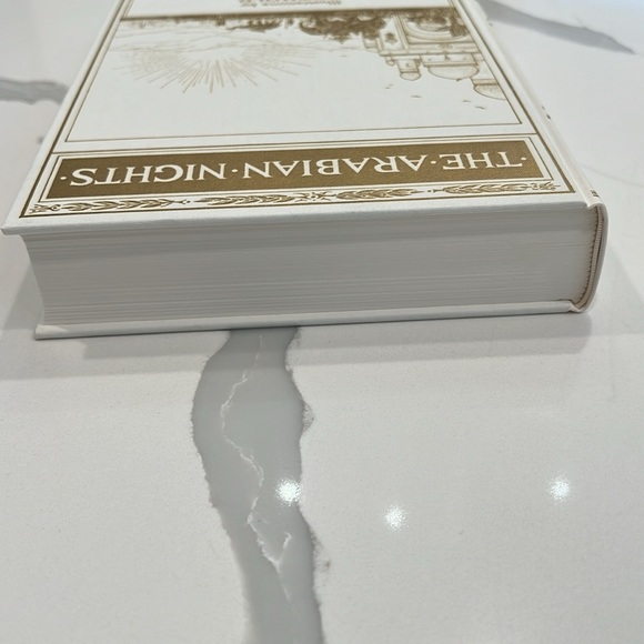 The Arabian Nights - Tales from the Thousand and One Nights - Folio
Society - Picture 5 of 8